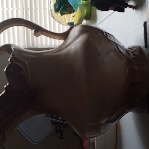 Old water pitcher - Picture 1 of 1